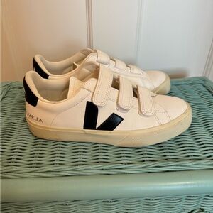 Veja Velcro Sneaker